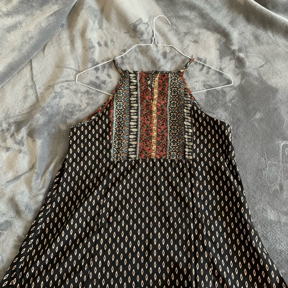 Monteau pattern sleeveless top - Picture 5 of 9